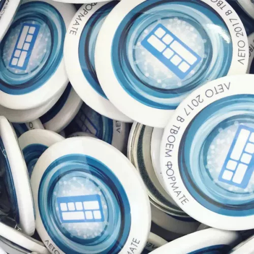 Значки закатные для Школы Программистов, г. Мытищи и для вас на заказ в Москве, области, да где угодно!