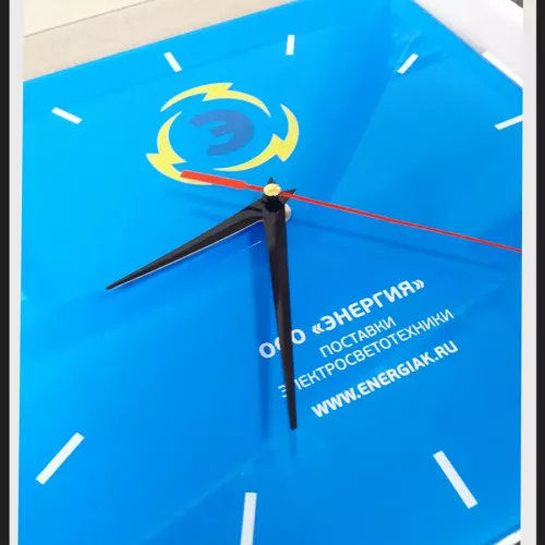 Часы стеклянные квадратные с печатью, г. Королёв и для вас на заказ в Москве, области, да где угодно!