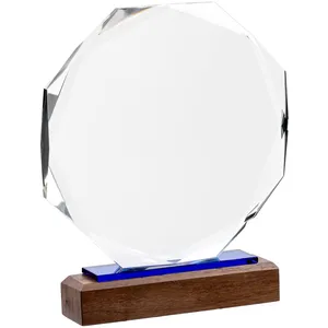 Стела Glory Wood, в подарочной коробке заказать онлайн со своим дизайном в РПК КБ с доставкой и скидками