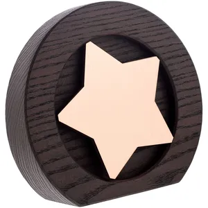 Стела Constanta Dark, с бронзовой звездой заказать онлайн со своим дизайном в РПК КБ с доставкой и скидками