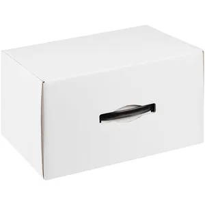 Коробка Matter High Light, белая с черной ручкой заказать онлайн со своим дизайном в РПК КБ с доставкой и скидками