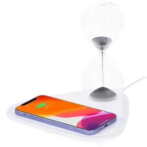 Станция беспроводной зарядки с антистрессом Countdown, белая заказать онлайн со своим дизайном в РПК КБ с доставкой и скидками