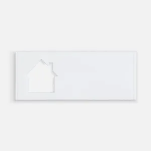 Лейбл из ПВХ с вырубкой «Дом», белый заказать онлайн со своим дизайном в РПК КБ с доставкой и скидками
