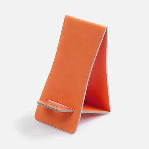 Подставка для телефона Petrus, оранжевая заказать онлайн со своим дизайном в РПК КБ с доставкой и скидками