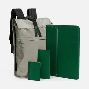 Набор Petrus Travel, зеленый заказать онлайн со своим дизайном в РПК КБ с доставкой и скидками