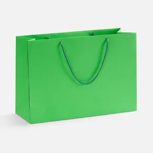 Пакет бумажный Ample Thin M, светло-зеленый заказать онлайн со своим дизайном в РПК КБ с доставкой и скидками