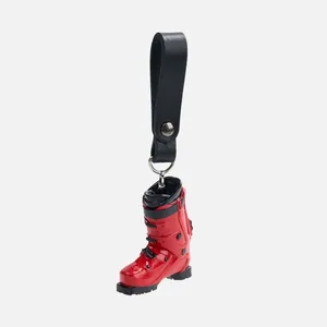 Брелок «Горнолыжный ботинок», красный заказать онлайн со своим дизайном в РПК КБ с доставкой и скидками