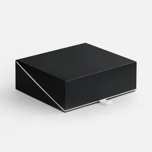 Коробка Artikus, черная заказать онлайн со своим дизайном в РПК КБ с доставкой и скидками