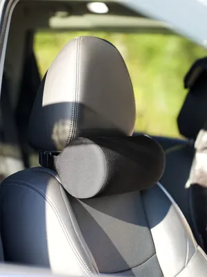 Подушка автомобильная на подголовник Roadie, черная заказать онлайн со своим дизайном в РПК КБ с доставкой и скидками