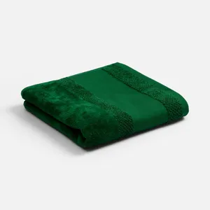 Полотенце Molan, среднее, темно-зеленое заказать онлайн со своим дизайном в РПК КБ с доставкой и скидками