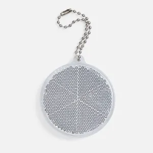 Пешеходный светоотражатель с цепочкой «Круг», белый заказать онлайн со своим дизайном в РПК КБ с доставкой и скидками