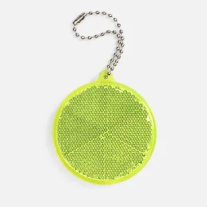 Пешеходный светоотражатель с цепочкой «Круг», неон-желтый заказать онлайн со своим дизайном в РПК КБ с доставкой и скидками